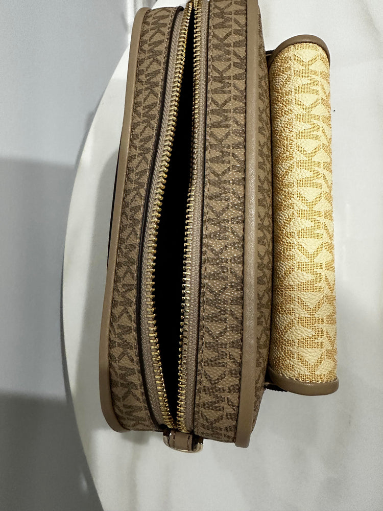 Michael Kors Crossbody Bag